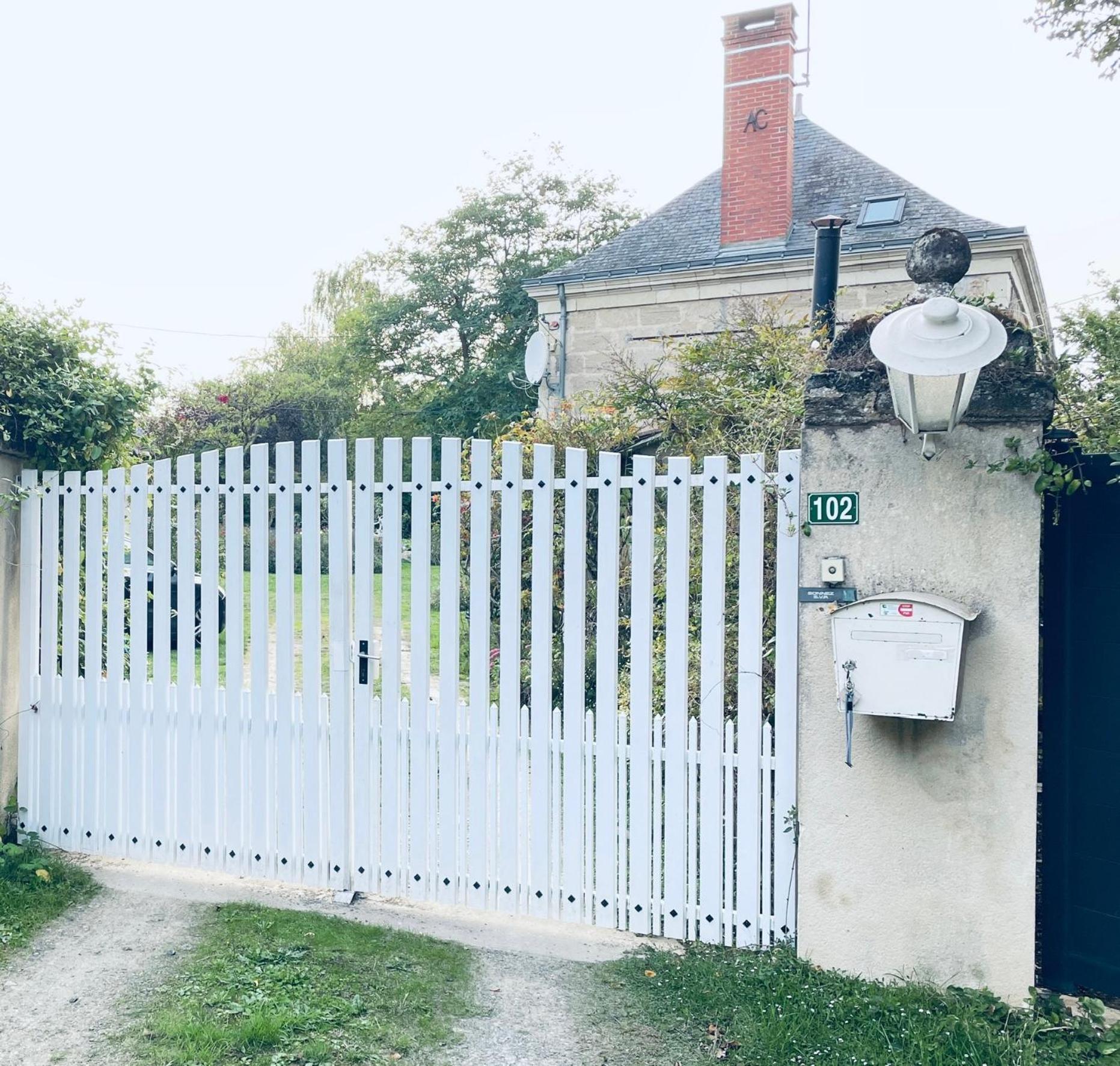 Chambre De Charme Dans Un Jardin De 1500M2 Nueil-sur-Layon Exteriér fotografie